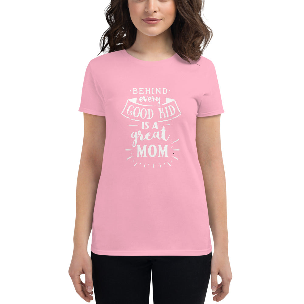 GOOD MOM T-shirt