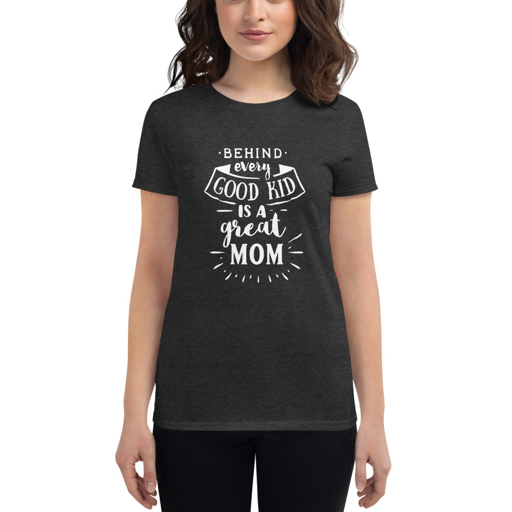 GOOD MOM T-shirt