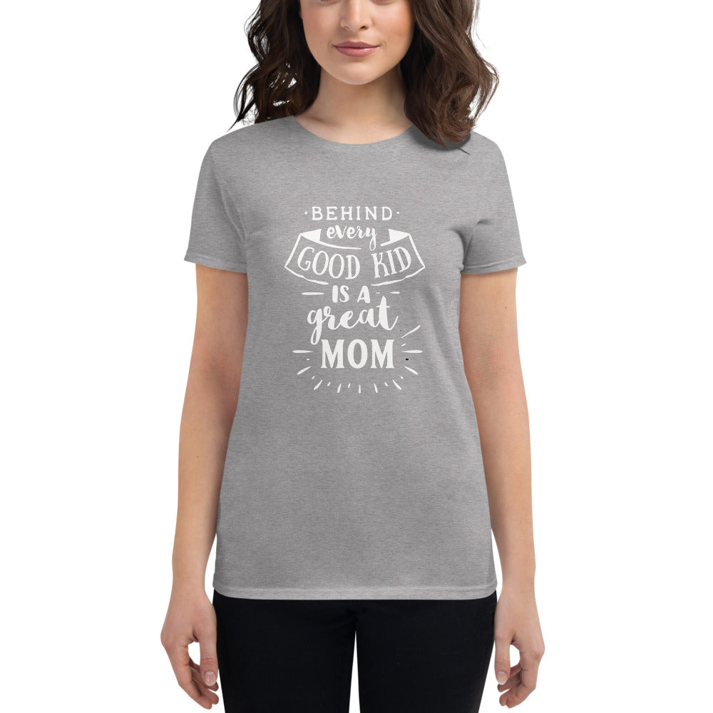 GOOD MOM T-shirt