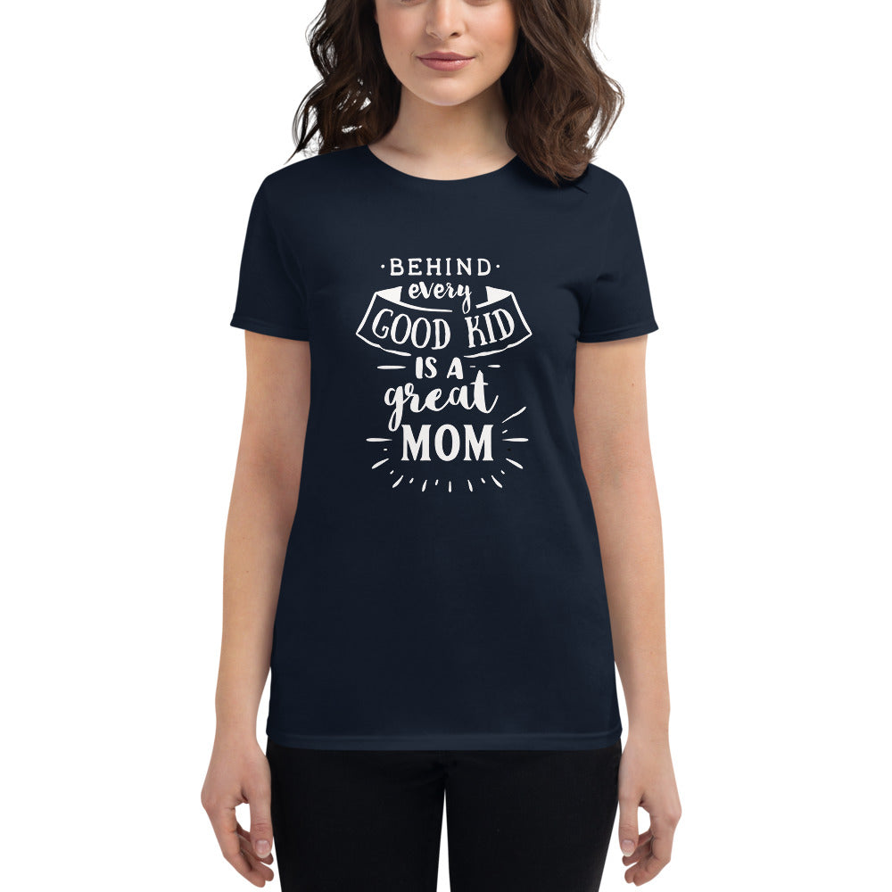 GOOD MOM T-shirt