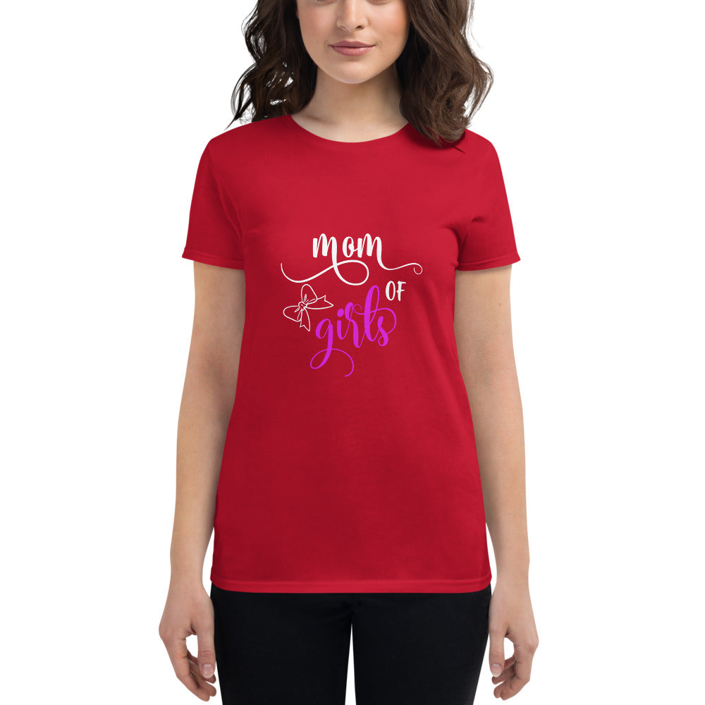 MOM OF GIRLS W t-shirt