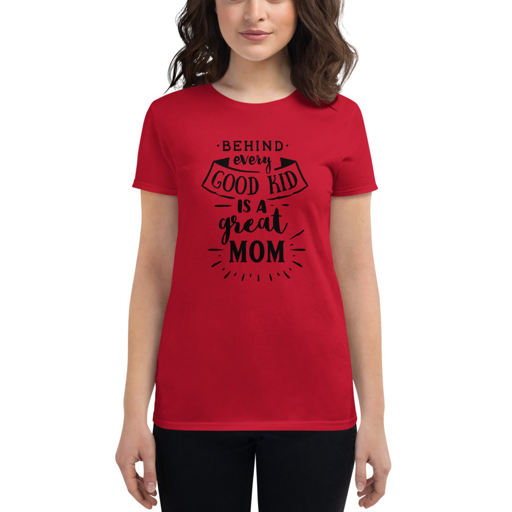 GOOD MOM T-shirt