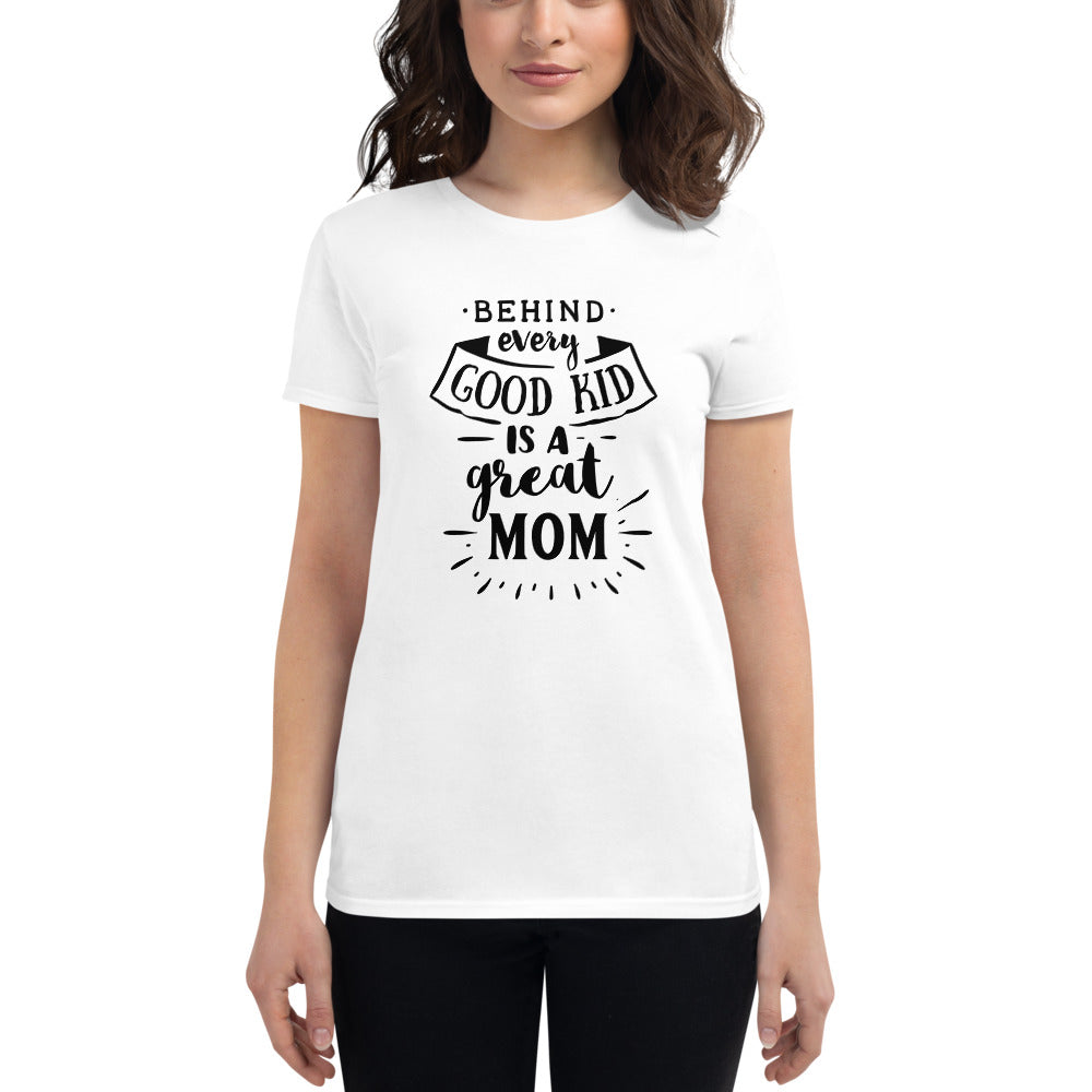 GOOD MOM T-shirt